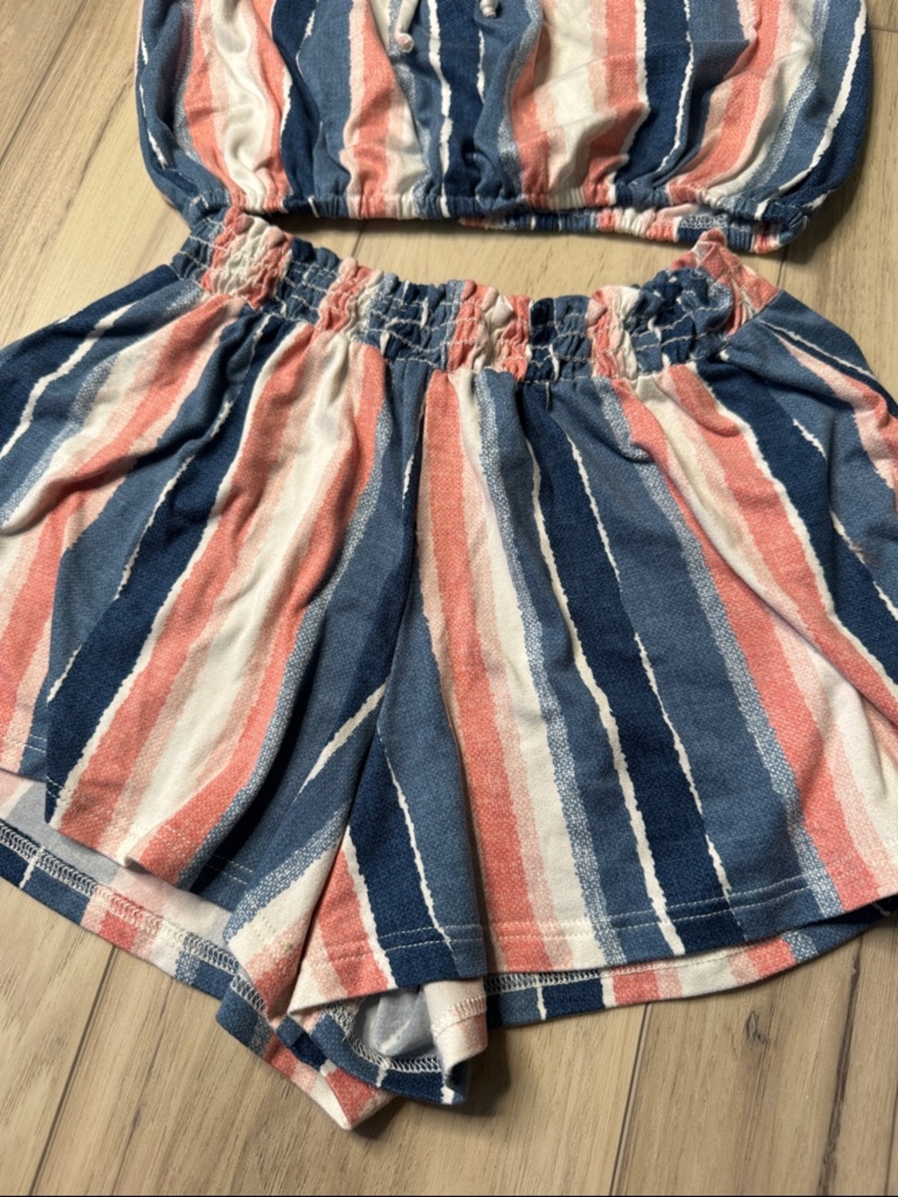 Matching striped set - Picture 3 of 5